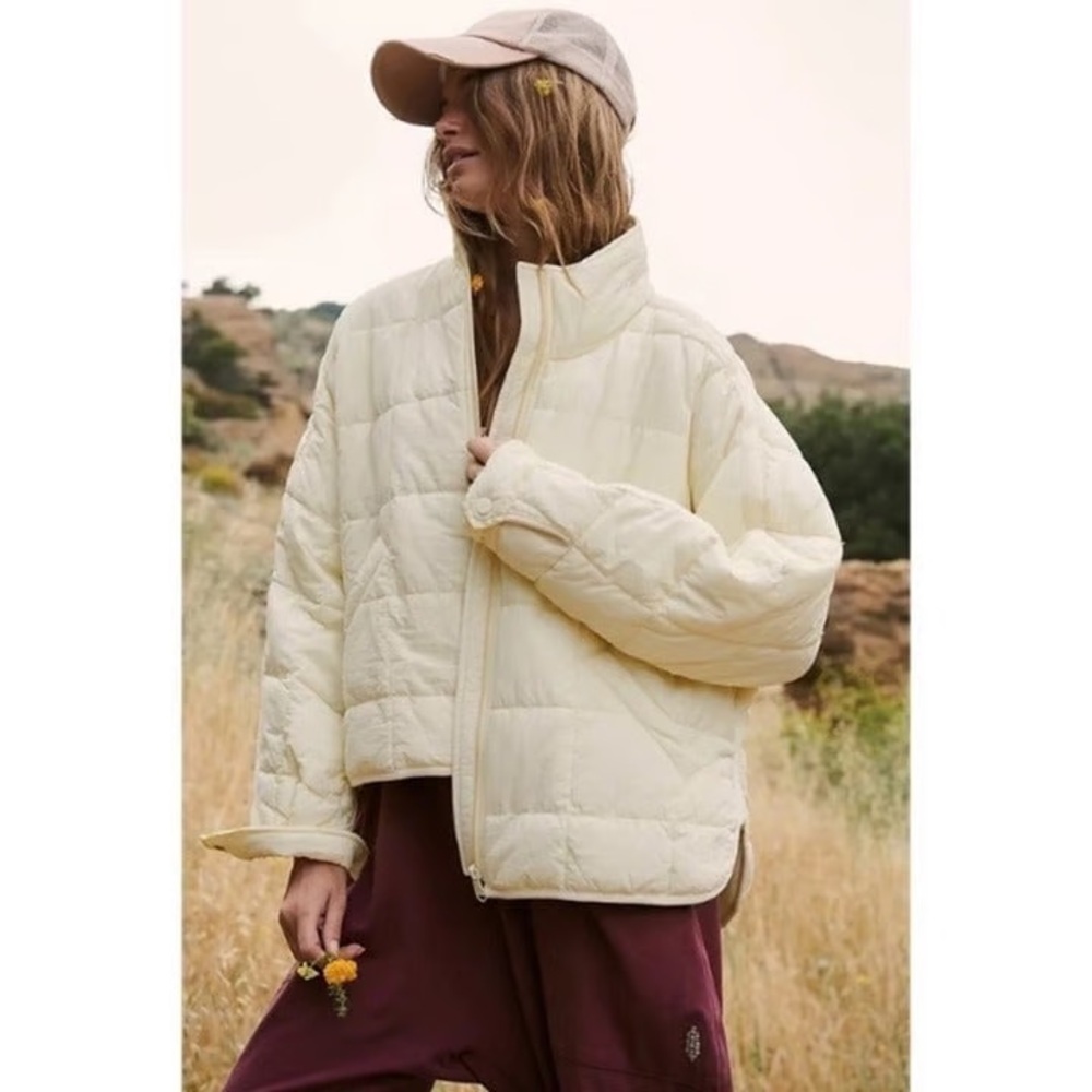 FP Movement NWT Scrunchy Glossy Pippa Packable Puffer Jacket in Ivory Size S